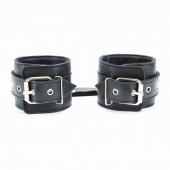 Чёрные кожаные оковы с клепками - БДСМ Арсенал - купить с доставкой в Оренбурге