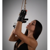 Черные высокие кожаные наручники для подвешивания - Crazy Handmade - купить с доставкой в Оренбурге