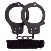 Чёрные наручники из листового металла в комплекте с веревкой BONDX METAL CUFFS LOVE ROPE SET - Dream Toys - купить с доставкой в Оренбурге