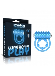 Голубое, светящееся в темноте виброкольцо Lumino Play Vibrating Penis Ring - Lovetoy - в Оренбурге купить с доставкой