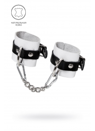Бело-черные кожаные наручники с одним ремешком с люверсами - Pecado - купить с доставкой в Оренбурге