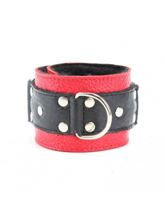 Красно-чёрные кожаные наручники с меховым подкладом - БДСМ Арсенал - купить с доставкой в Оренбурге